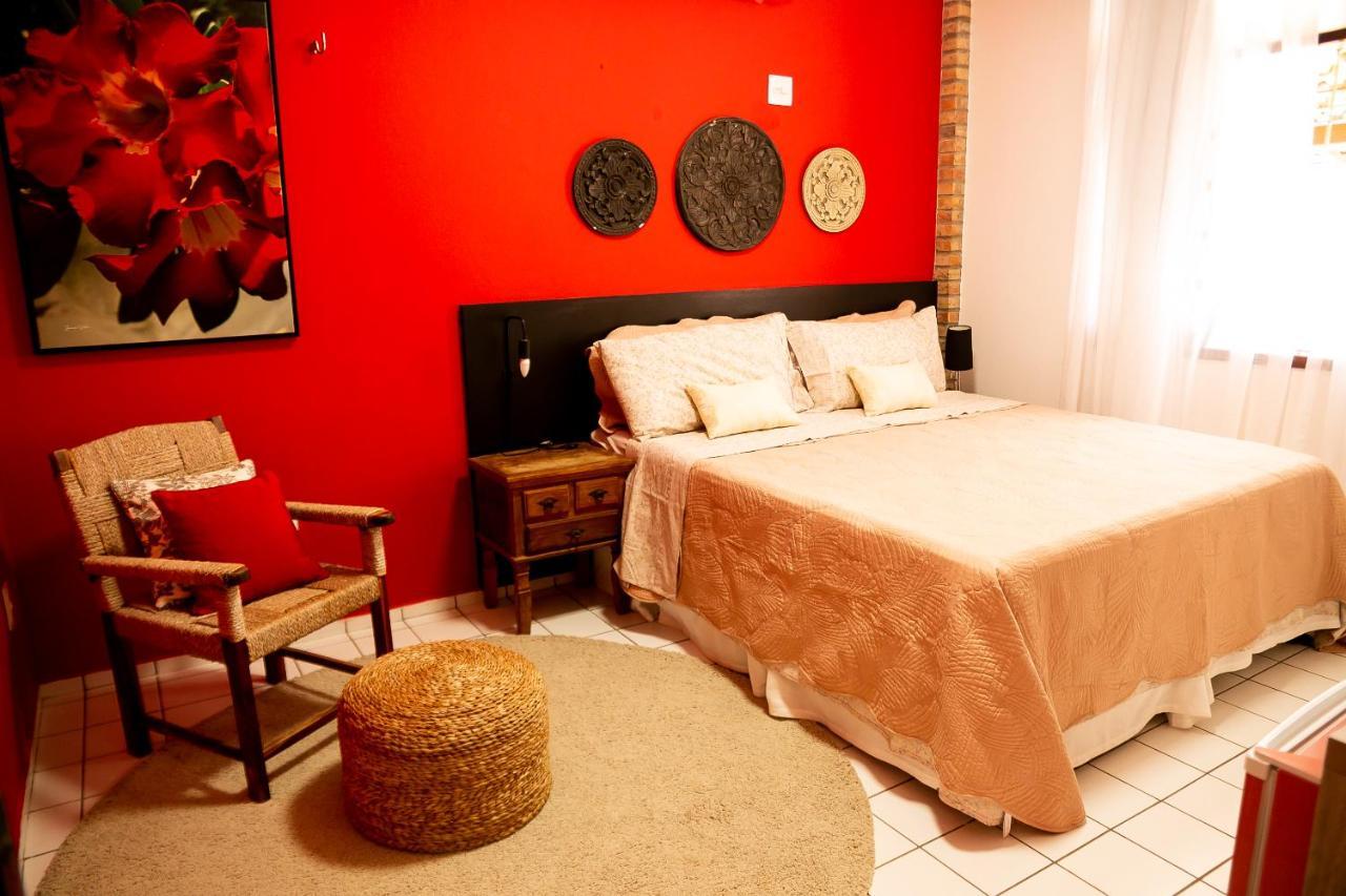 Flores Hotel